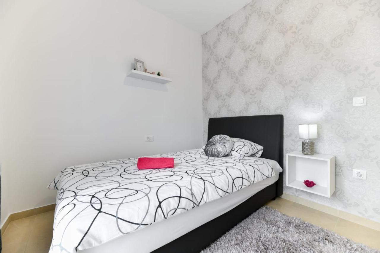 Family Apartment Amare Zadar Exteriör bild